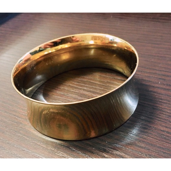 🌟5/$25🌟Vintage Monet Gold Bangle